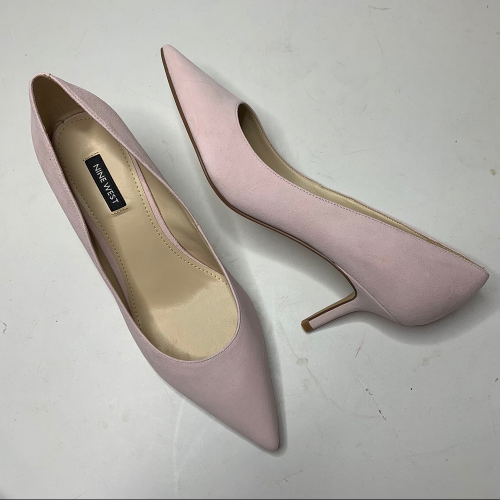 Nine West Arlene light pink suede pumps NIB
